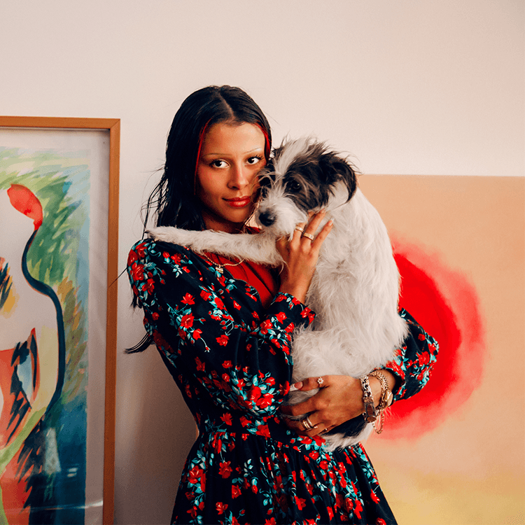 Sami Miró’s “Super-Mutt” Sunnie Helps Her Find Her Center