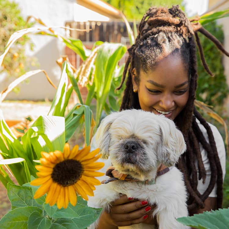 Urban Farmer Indy Srinath’s Pup Okra Lives the West Coast Granola-Fantasy Life