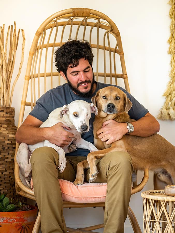 Downsize It: How to Live in Small Spaces With Pets