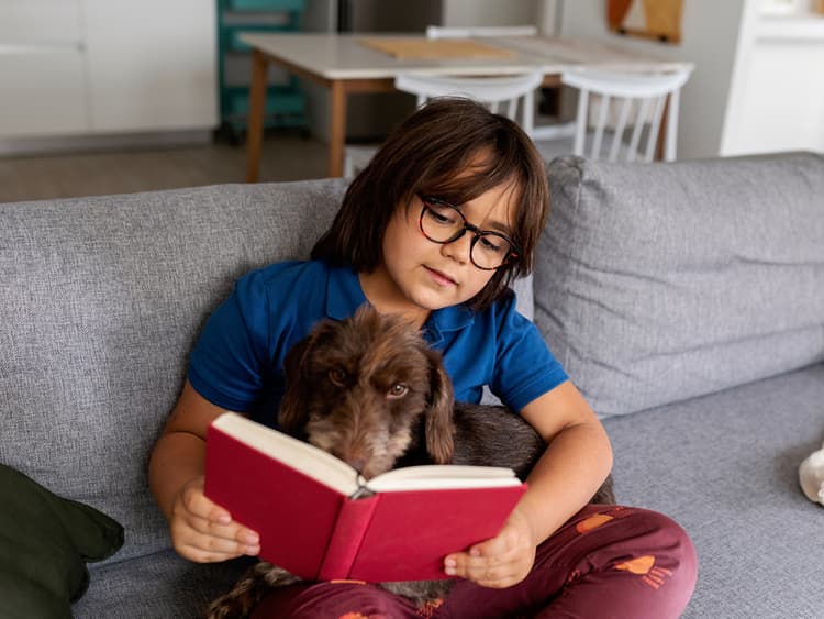 What Happens When Kids Read Books With Dogs