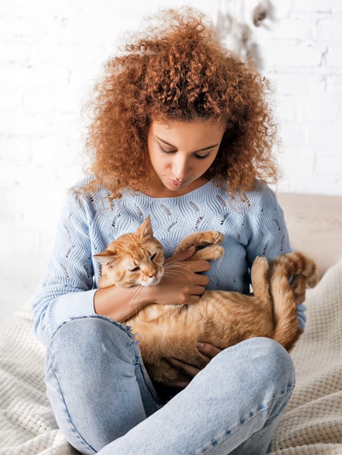 Top 6 Most Common Reasons Why Your Cat Is Eating Litter