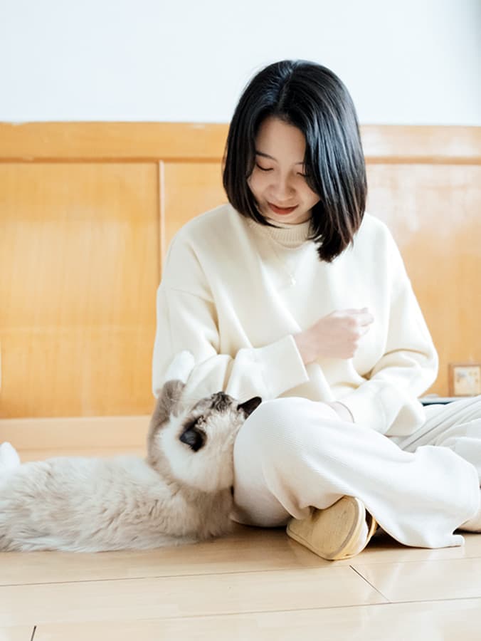 8 Things Your Cat Wishes They Could Ask You For